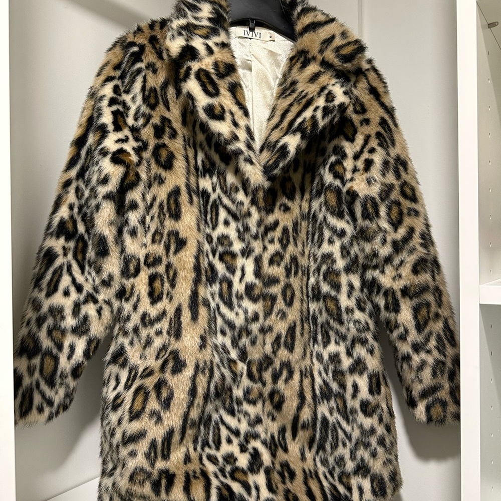 ViVI Leopard Print Teddy Jacket
